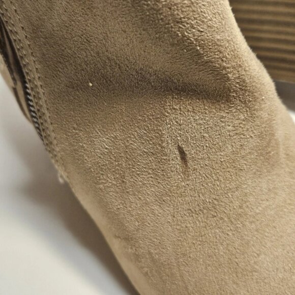 Time and Tru Sz 9 Beige 4" Wedge Ankle Zip Closed Toe Bootie - Picture 2 of 8